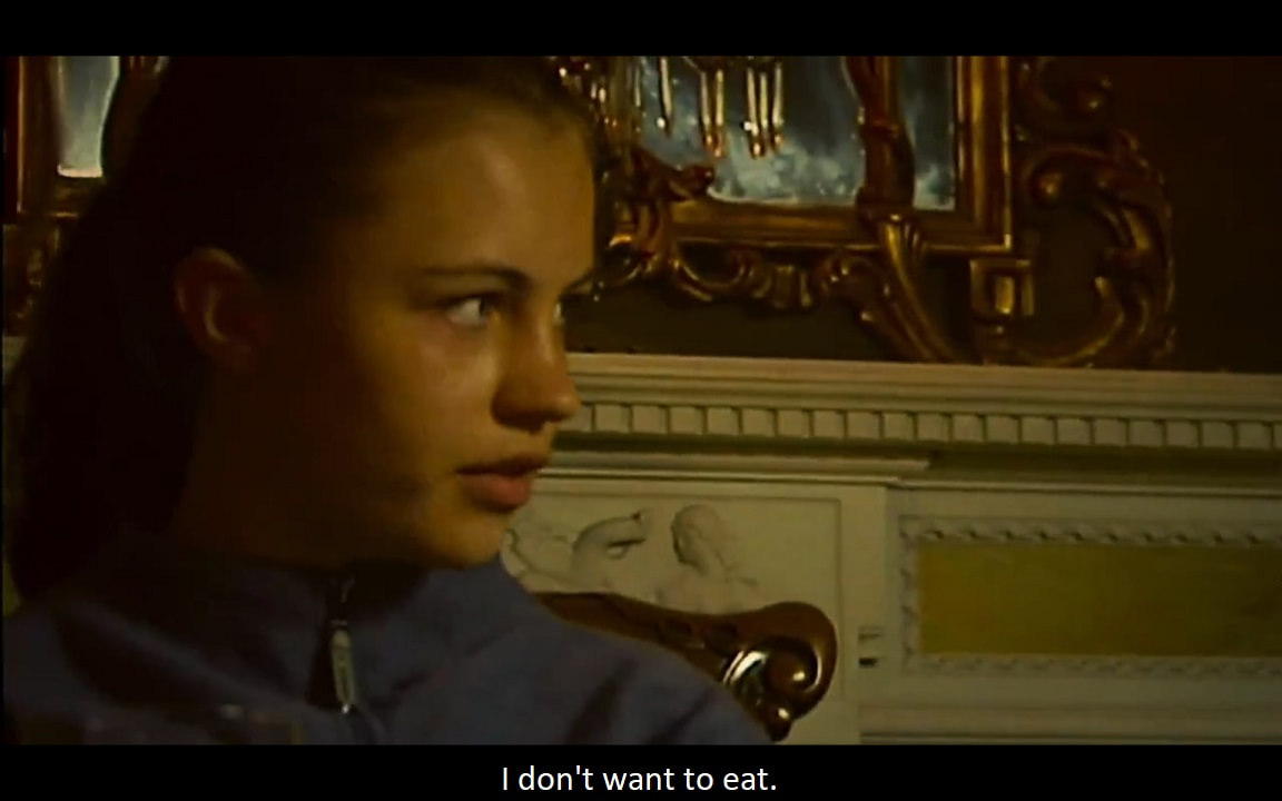 Hannah: I don't want to eat.